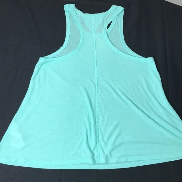 GUESS White and Teal Light Weight One Size Fits Most Tank Top Set of 2 - Picture 4 of 8